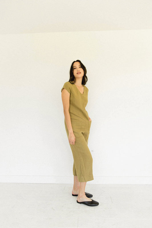 Breezy Linen Jumpsuit in Fennel Seed